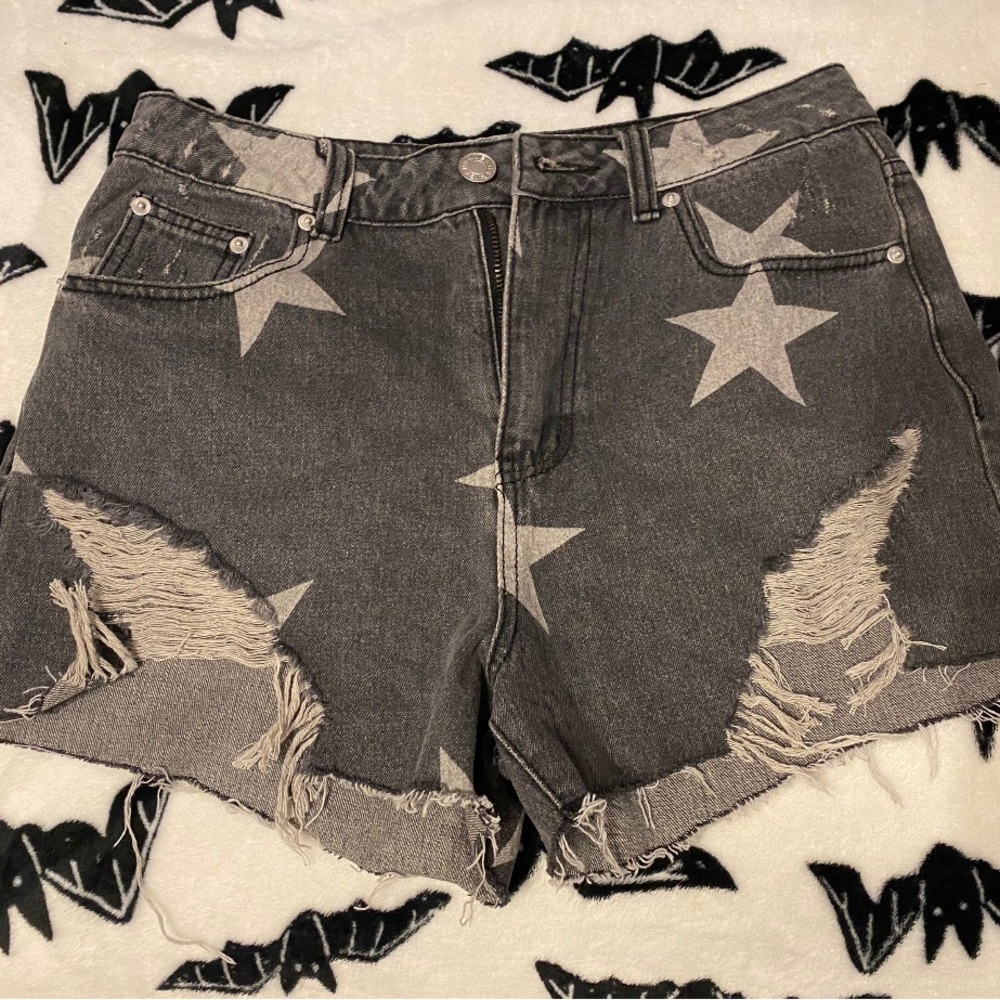Too small for me and they have never been worn- only tried on. Smoke free home.
